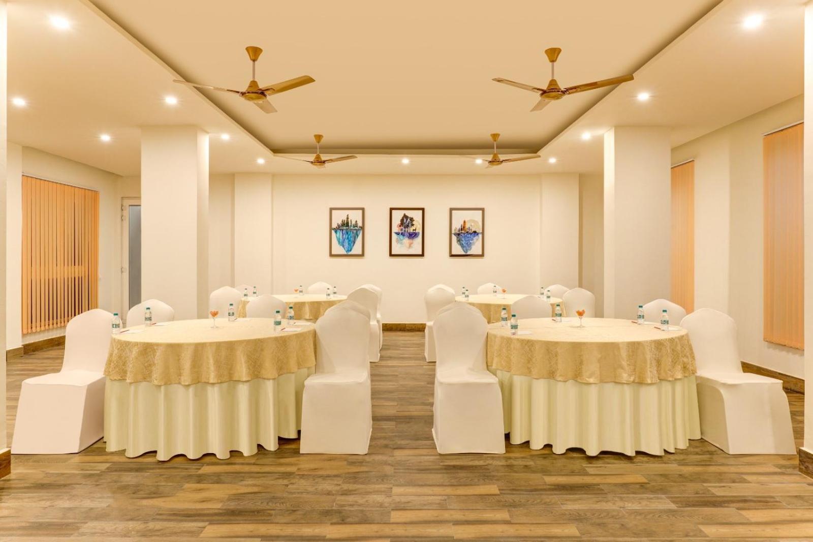 N3N Ganga Retreat By Stotrak Hotel ริชิเคช ภายนอก รูปภาพ
